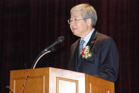 전북은행, 44주년 기념식.."서민 중심의 소매전문 은행될 것"
