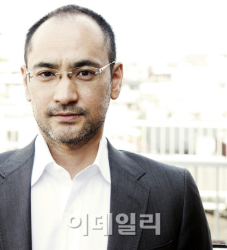 요시다 슈이치, 새 장편소설로 첩보물 도전