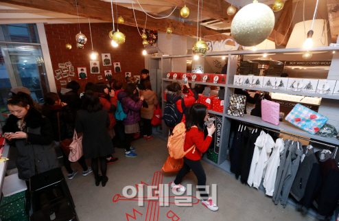 ‘엑소’ 콜라보레이션 샵 BWCW‥4개월만에 20억원 ‘대박’