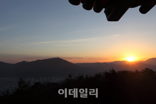 갑오년 첫 일출과 멋진 도시 전망을 한곳에서, 대전 보문산