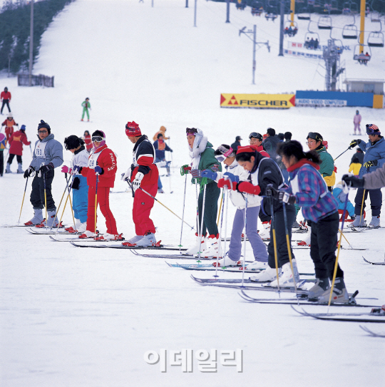 "스키시즌, 안전하게 넘어지는 법 배워둬야 부상예방"