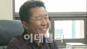[경제와이드]칠전팔기! 전철우대표가 말하는 음식사업의 핵심은?(영상)