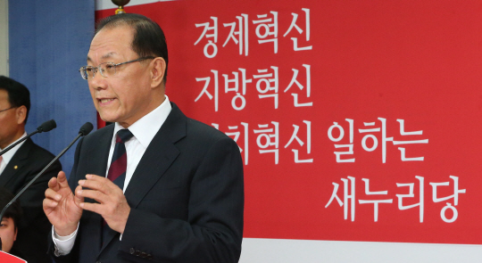 [일문일답]황우여 "개헌 신중해야‥경제민주화 잊은적 없어"