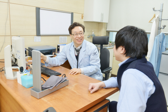 아침에 몸 뻣뻣하더니…류마티스관절염 의심