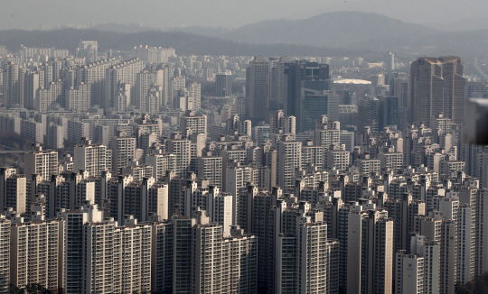 "전·월세 뭐가 유리하나"…쑥대밭 된 부동산시장