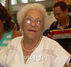 `쿠바 혁명 영웅` 멜바 에르난데스, 투병 끝에 별세
