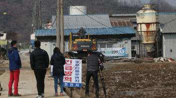 닭오리 농장서 키우던 `개`도 AI 감염..인체 감염 조사                                                                                                                                                     