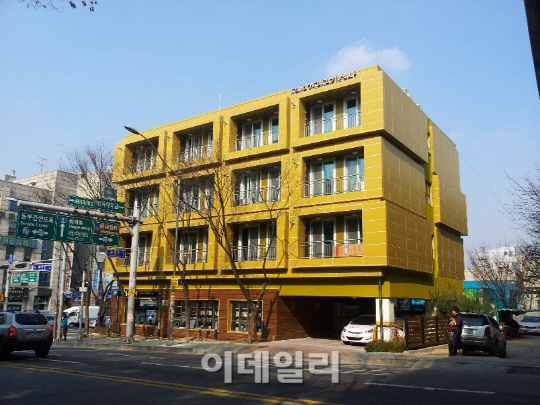 조립식 콘크리트로 대학생 기숙사 3개월만에 뚝딱