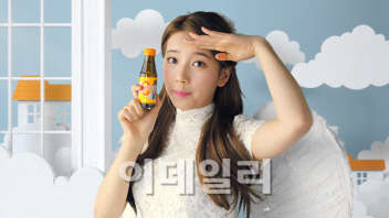 천사·간호사·경찰로 변신한 수지 CF 화제