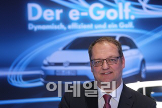 폭스바겐 "e-골프 한국엔 내년 출시"