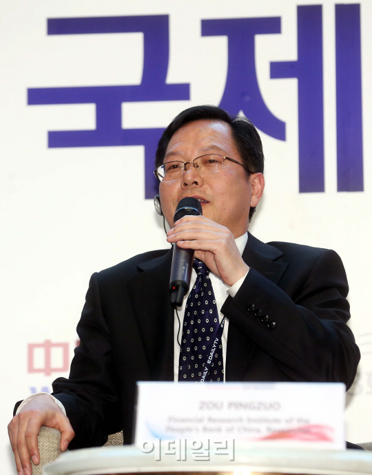 [IFC 2014]패널토론하는 줘핑줘 연구원                                                                                                                                                              