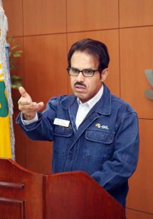 나세르 알 마하셔 에쓰오일 대표 “기름 유출 사고 죄송”