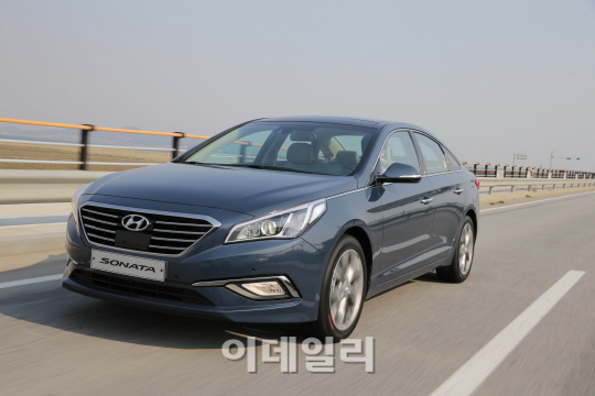 [車엿보기]줄줄이 낙제‥스몰오버랩 테스트가 뭐지?