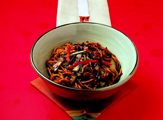 4월14일 `블랙데이`..솔로들 울적한 마음을 `짜장면`으로?!