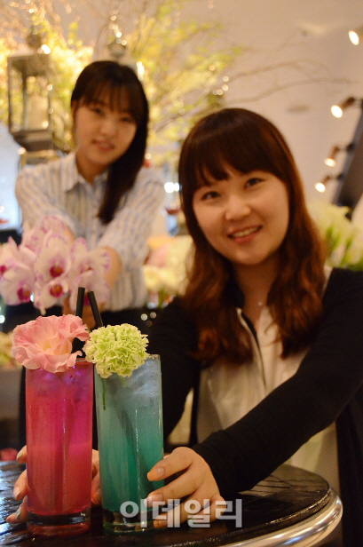 [포토]디큐브시티, 플라워레몬에이드-1