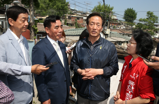 강북 찾은 정몽준‥"朴, 행정의 정치화는 범죄"