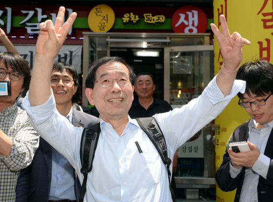  ‘강남 공략’으로 선거 시동 건 박원순 (종합)