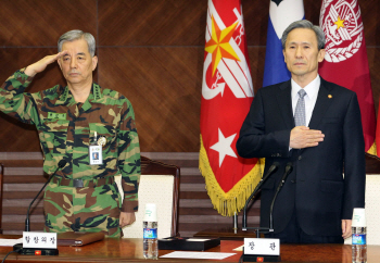 국가안보실장에 김관진..국방장관에 한민구(상보)                                                                                                                                                          