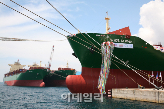 세계 10위 한진重 수빅조선소, 컨船 5척 동시 명명식