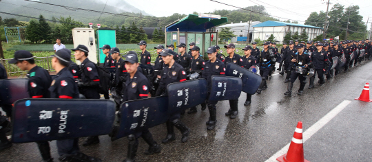 경찰병력, 금수원 진입...이들이 쫓는 '두 엄마'의 실체는?