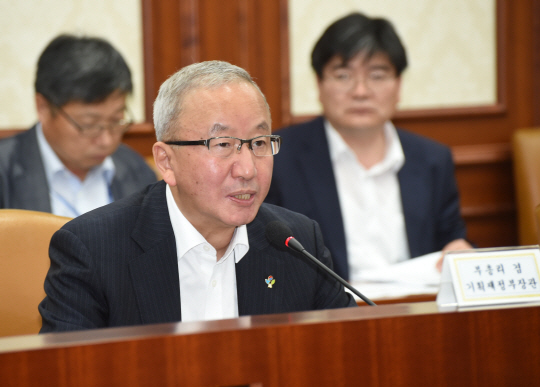 현오석 "올해 말까지 불공정거래 적발 공기업 명단 공개"