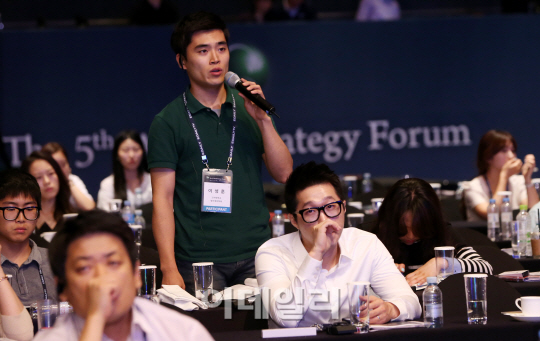 [포토][5th WSF]조나단 프랭클린에게 질문하는 청중