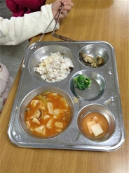서울 청운초등학교 급식 논란, '무상급식 예산 안 썼다?'