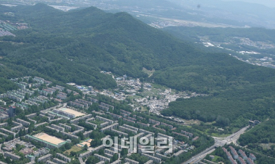 개발 '무산 위기' 구룡마을 대토지주 정씨 입장 들어보니..