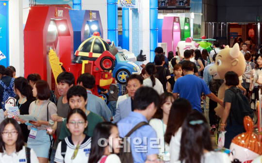 [포토]2014 서울 캐릭터 라이선싱 페어에 나타난 폴리
