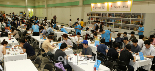 [포토]'2014 보드게임콘' 역대 최대 규모 개최…300여 종 보드게임 전시