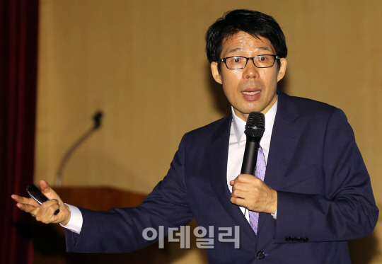 [포토]KG지식콘서트 신동기 대표, '광해군과 니체, 리더십을 말하다'