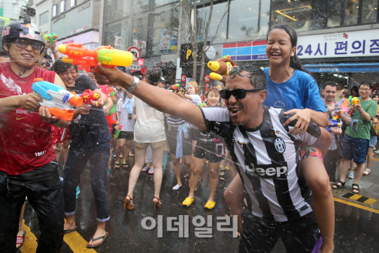 [포토]용감한 아빠와 딸