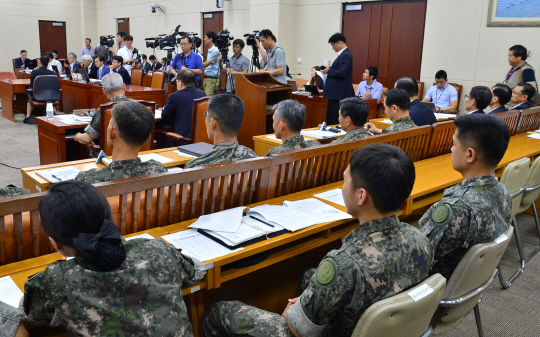 軍, 윤일병 사건 보고체계 감사… 권오성 육군참모총장 사임 표명