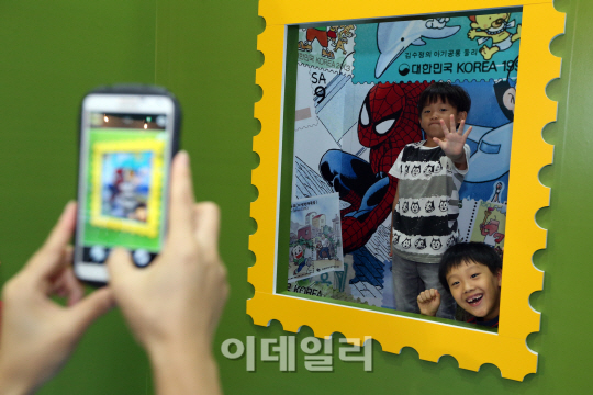[포토]나만의 우표를 만들어 보아요!