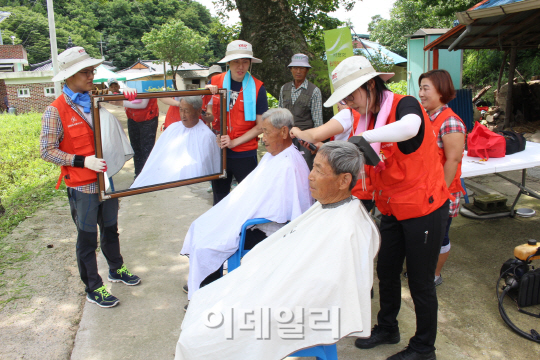 [포토] 中企중앙회, 1사1촌 결연 2주년 맞아 농촌지원활동