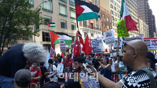 美뉴욕서 연일 '反이스라엘' 시위..제품 불매운동도