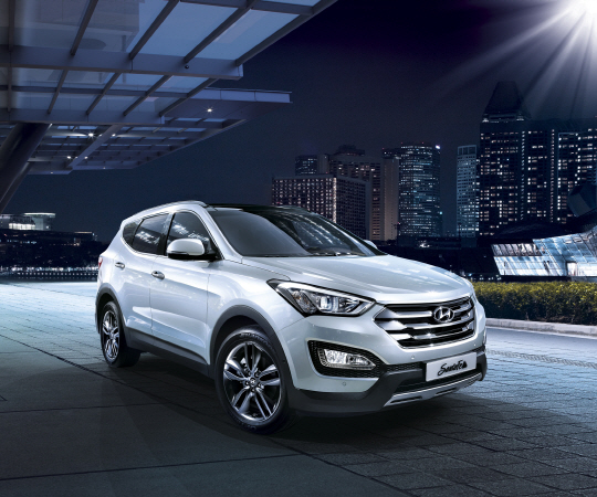 싼타페 소비자 '연비 보상' 대체로 환영.. "소송은 계속"