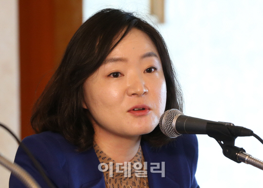 [포토]'2014 이데일리 부동산 포럼' 참석한 김규정 우리투자증권 부동산연구위원