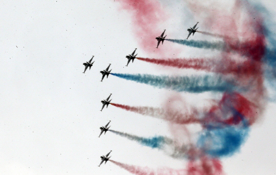 [포토] 블랙이글 축하비행