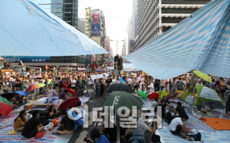 홍콩 시위대-정부, 10일 공식 대화..17세 조슈아 웡 참석할듯