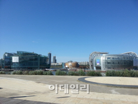 '세빛섬', 관광 명소로 발돋움…안전 관리는 해결 과제
