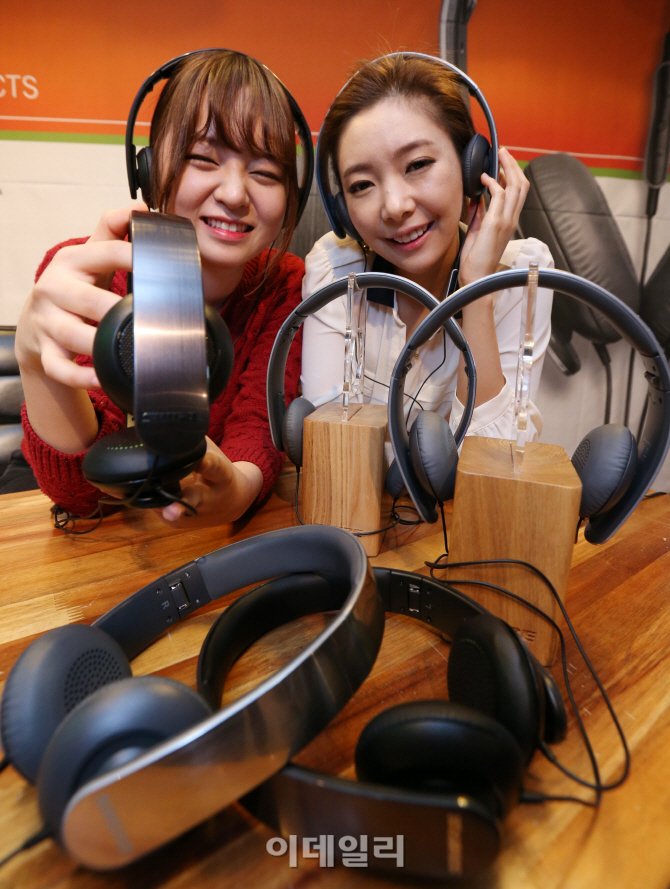 [포토]글로벌 음향기기 Shure, 포터블 헤드폰 및 이어폰 한국 출시