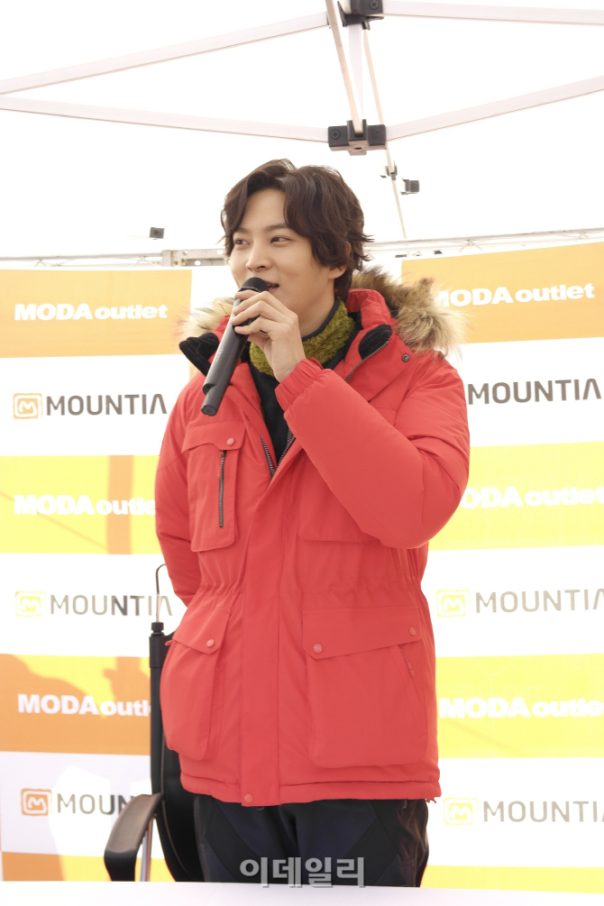 [포토]마운티아 주원 팬 사인회-4