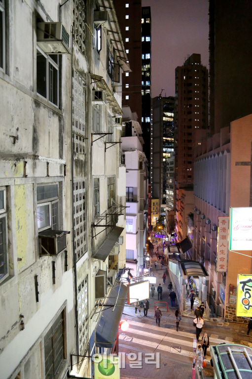 홍콩의 골목길, 예술을 품다…눈과 마음이 즐겁다