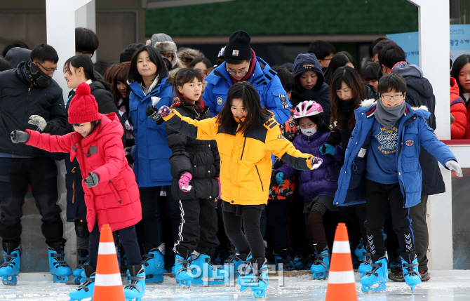 [포토]'스케이트 계절이 돌아왔다~'