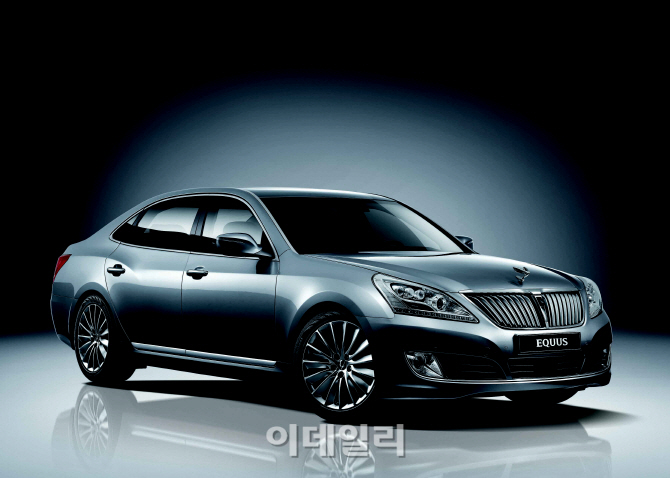 2015년형 에쿠스 출시…내비게이션·편의사양 고급화