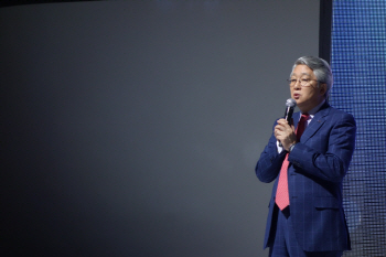 박동훈 르노삼성 부사장 "SM5 노바, 택시시장 선풍적 인기 기대"