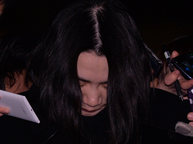 `땅콩 회항` 조현아, 혼거실 수용..6시 기상 21시 취침