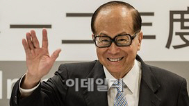 홍콩재벌 리카싱, 청쿵·허치슨 합친뒤 부동산부문 분사