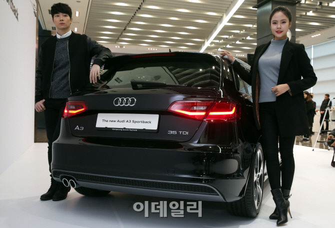 [포토]5도어 해치백 '아우디 A3 스포트백'의 뒤태